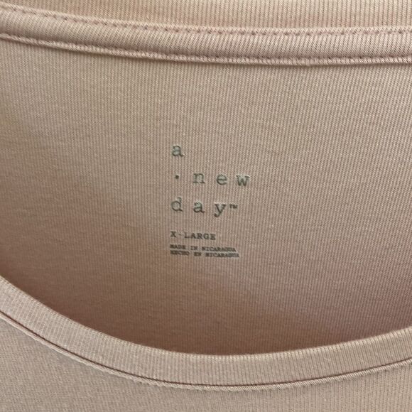 A new day Top/Shirt  - Picture 2 of 6